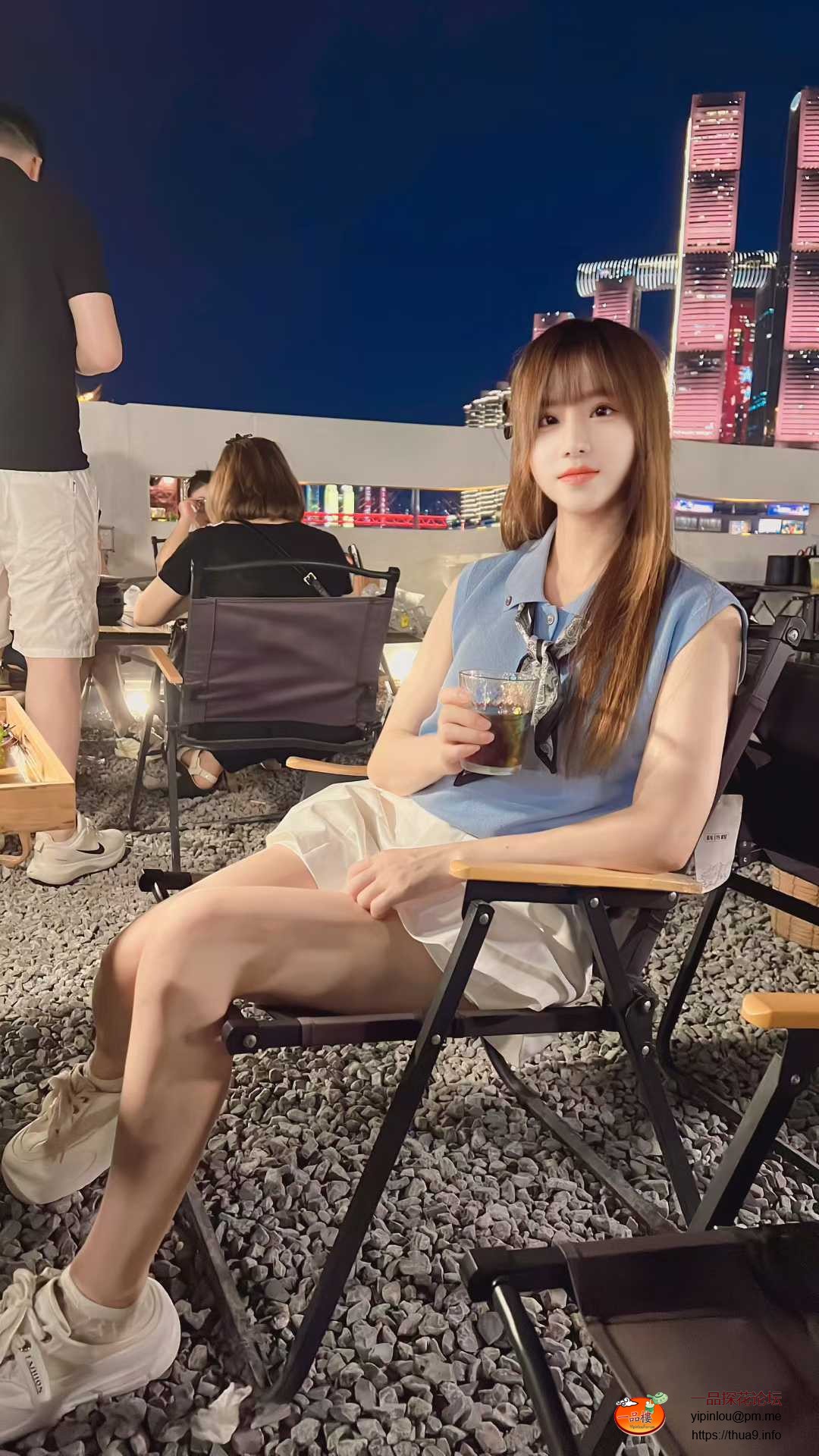 02.jpg